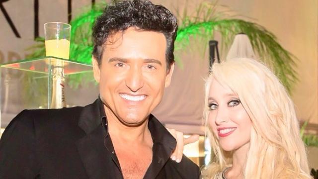 Geraldine Larrosa y Carlos Marín en una foto sacada de las redes sociales.