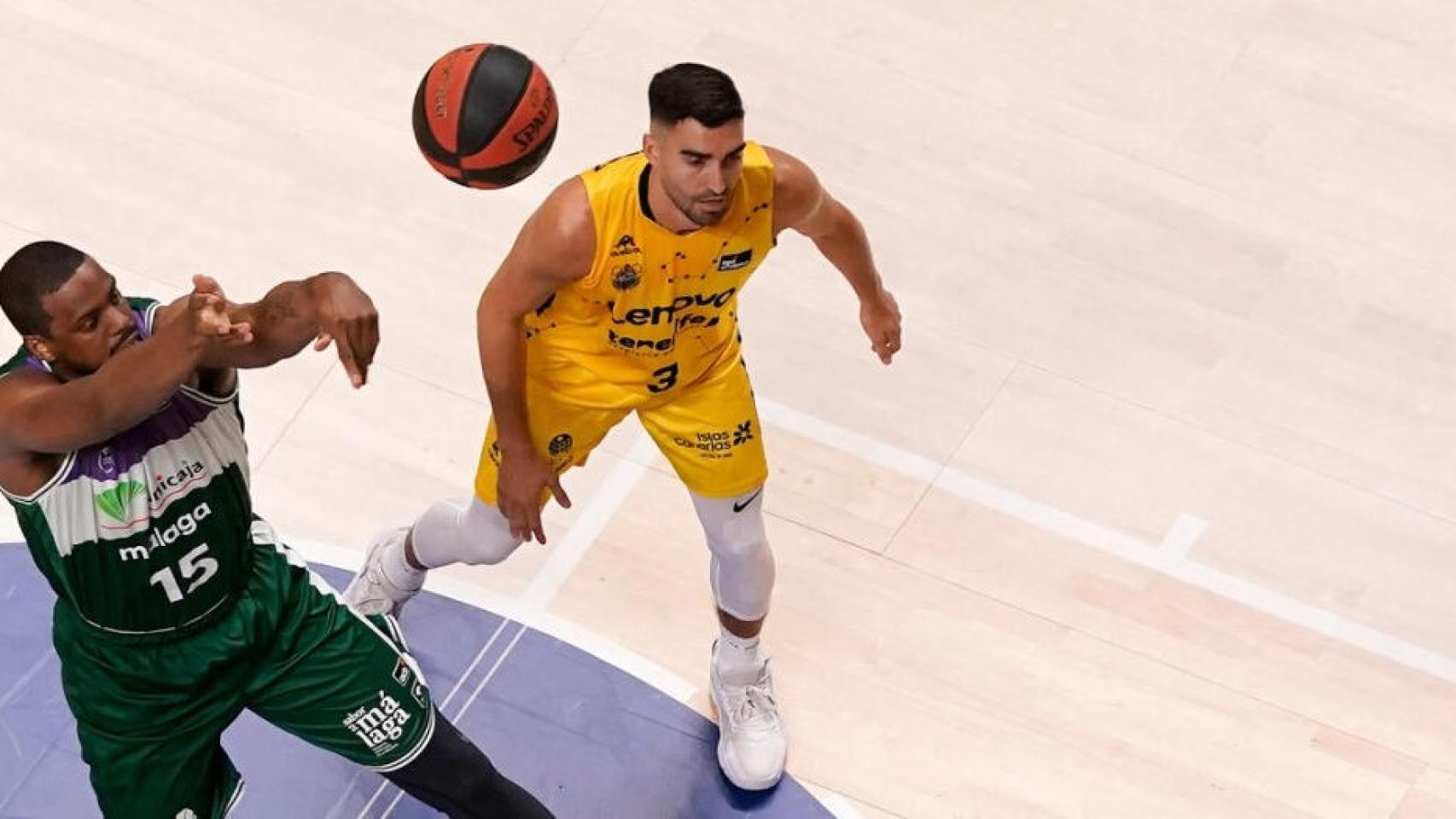 Will Thomas durante un Unicaja de Málaga vs. Lenovo Tenerife