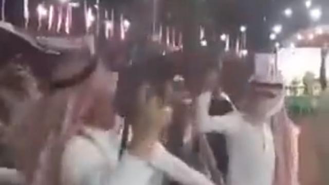 Celebración con disparos de una boda en Jordania