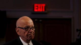 El retiro dorado de Rupert Murdoch, el King Kong de la 'fake news' con cinco mujeres que ascendió acomplejado por su padre