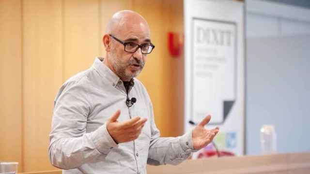 El consejo de administración de Editorial Galaxia acepta la dimisión de Francisco Castro