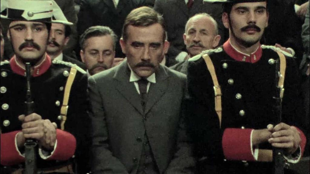 Fernando Guillén en un capitulo de 'La huella del crimen' dirigido por Vicente Aranda: 'El crimen del capitán Sánchez'