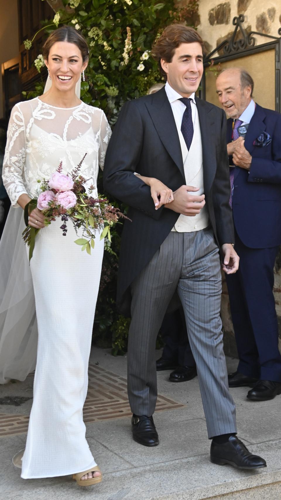 El flamante matrimonio saliendo de la iglesia de Ciudad Real, este sábado 23.