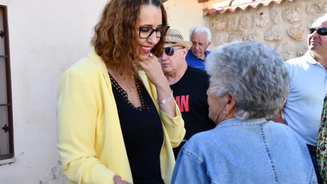 Sara Simón, consejera de Igualdad de Castilla-La Mancha, este sábado en Casas de San Galindo (Guadalajara).