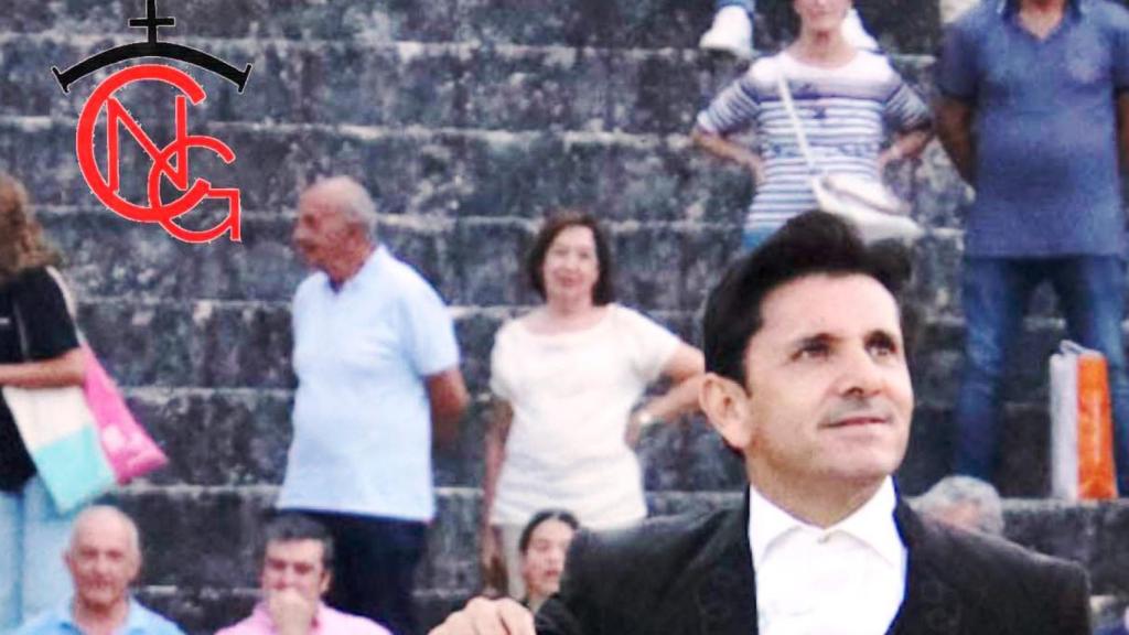 Diego Ventura saliendo triunfal del coso del Paseo de Zorrilla