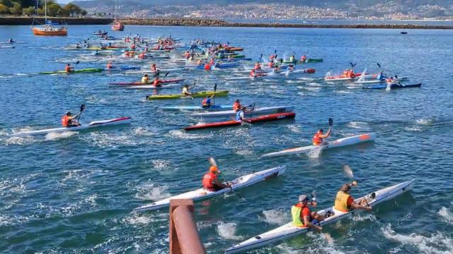 Los palistas durante la competición.