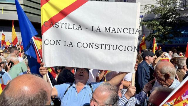 Miles de castellano-manchego, en la manifestación contra la amnistía en Madrid: Esto va de dignidad