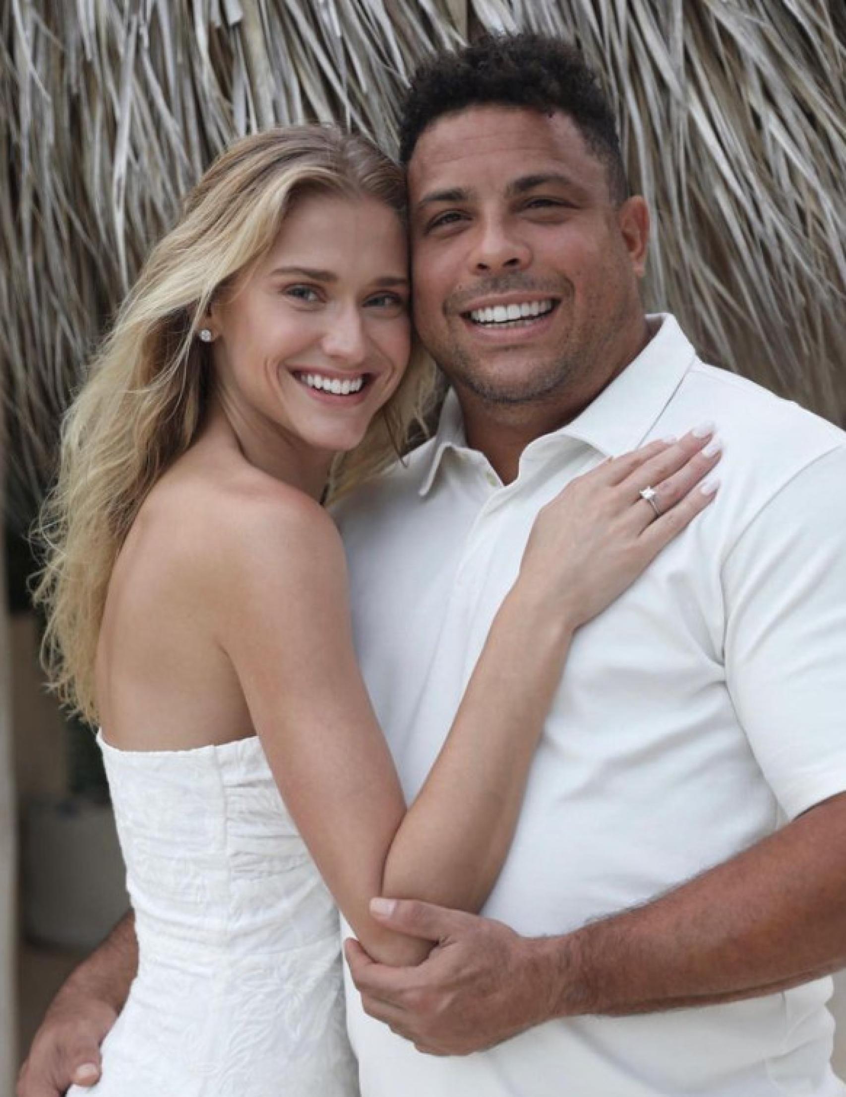 Ronaldo y Celina anuncian su compromiso