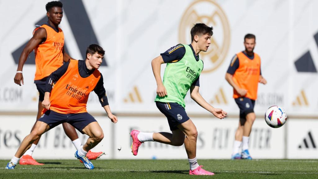 Arda Güler, en el entrenamiento del Real Madrid de este martes