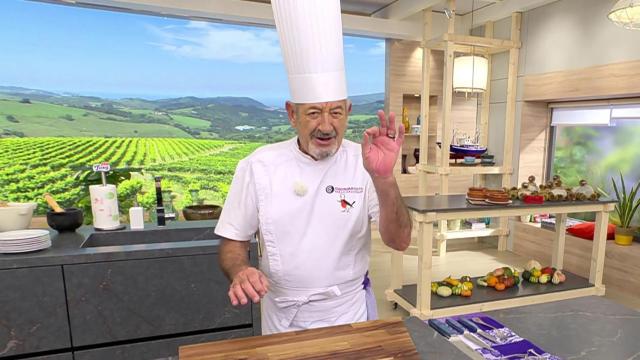 Karlos Arguiñano en 'La cocina abierta de Karlos Arguiñano'.
