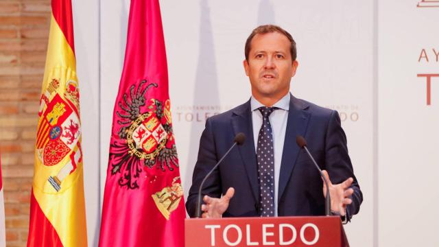 Carlos Velázquez, alcalde de Toledo, en una imagen de este lunes. Foto: Javier Longobardo
