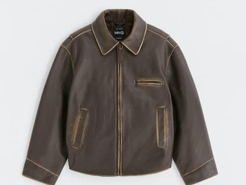 Chaqueta desgastada de Mango.
