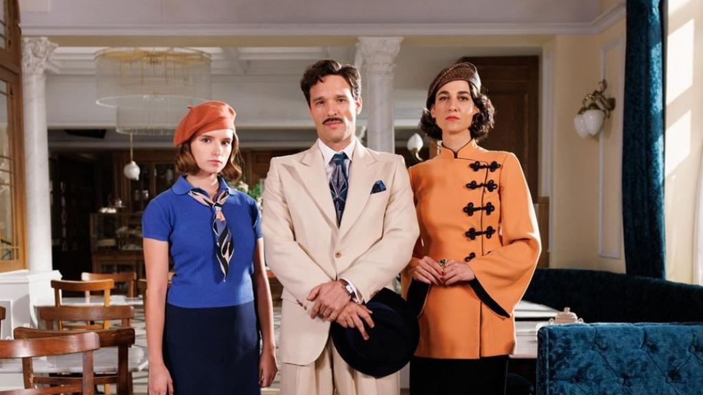 Los protagonistas de 'Salón de té La Moderna'.