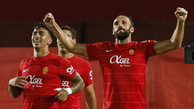 Muriqi celebra el gol