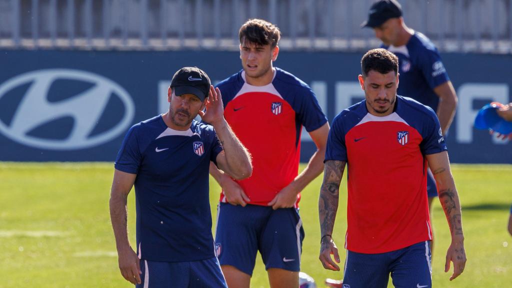 Simeone, durante un entrenamiento del Atlético de Madrid