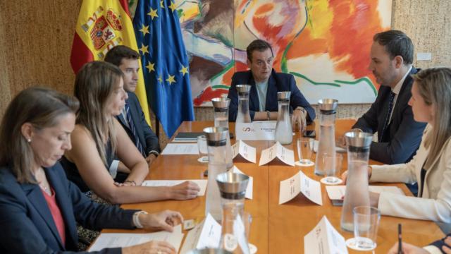 Un instante de la reunión entre el CSD, la RFEF y los representantes de las jugadoras.