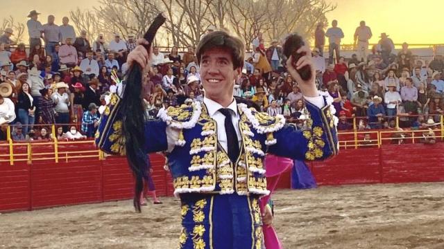 Esaú Fernández en una fotografía compartida en su perfil de Twitter.