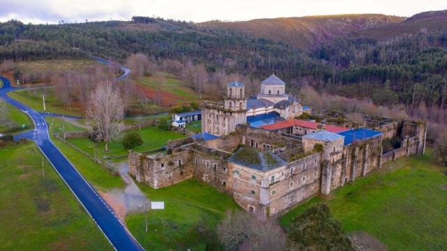 Vista aérea del Monasterio de Santa María de Monfero