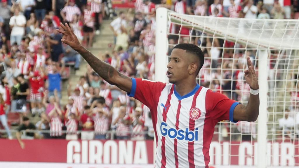 Savio, delantero del Girona, celebra un gol en Montilivi.