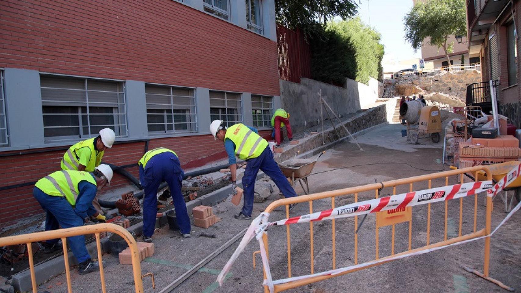 Trabajadores de Construcciones Lozoya.