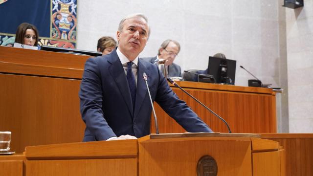 Jorge Azcón en las Cortes de Aragón