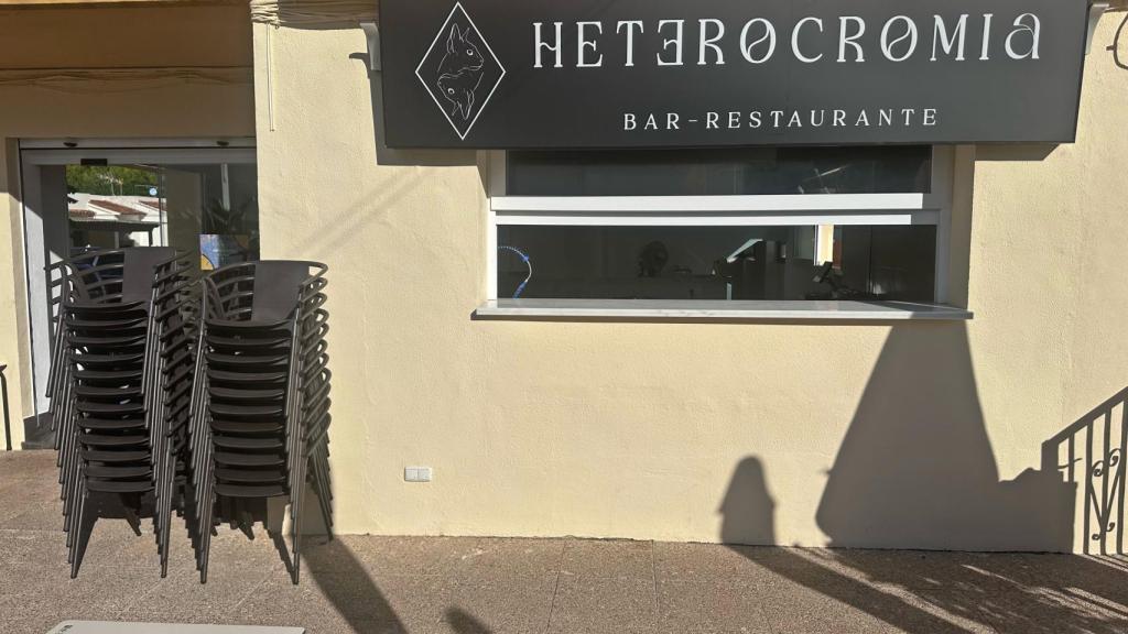 La fachada del restaurante Heterocromía de Dénia.