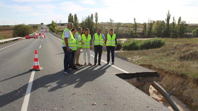 Visita de los dirigentes de la Diputación de Toledo a la carretera TO-1927.