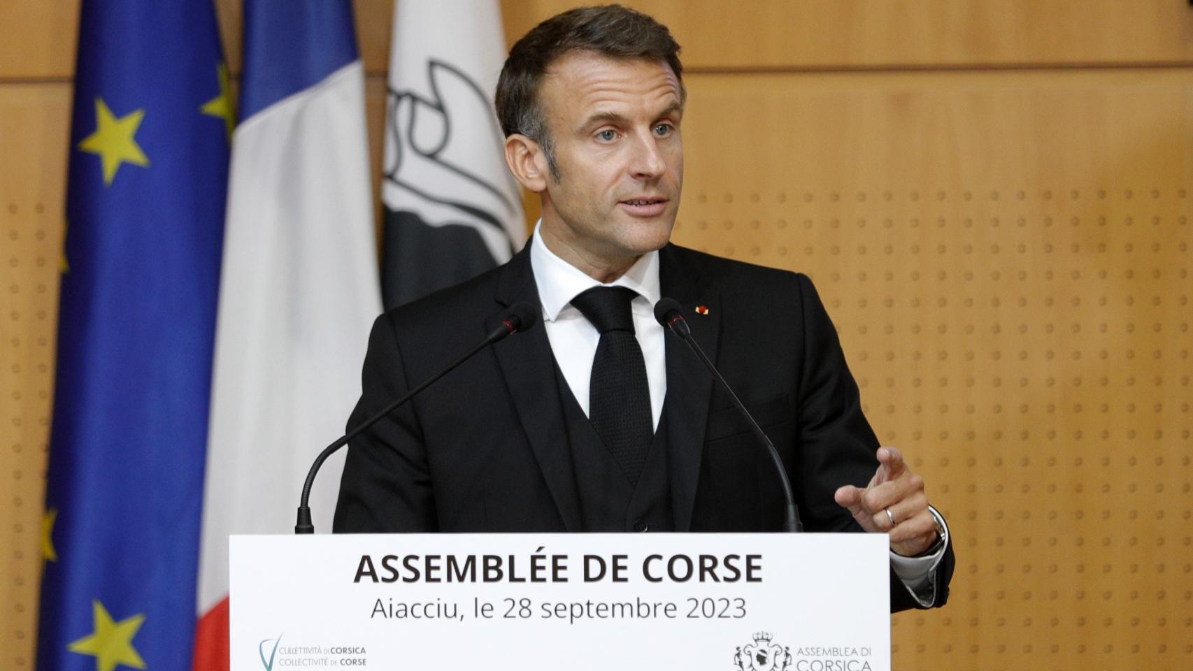Emmanuel Macron este jueves en la isla de Córcega.