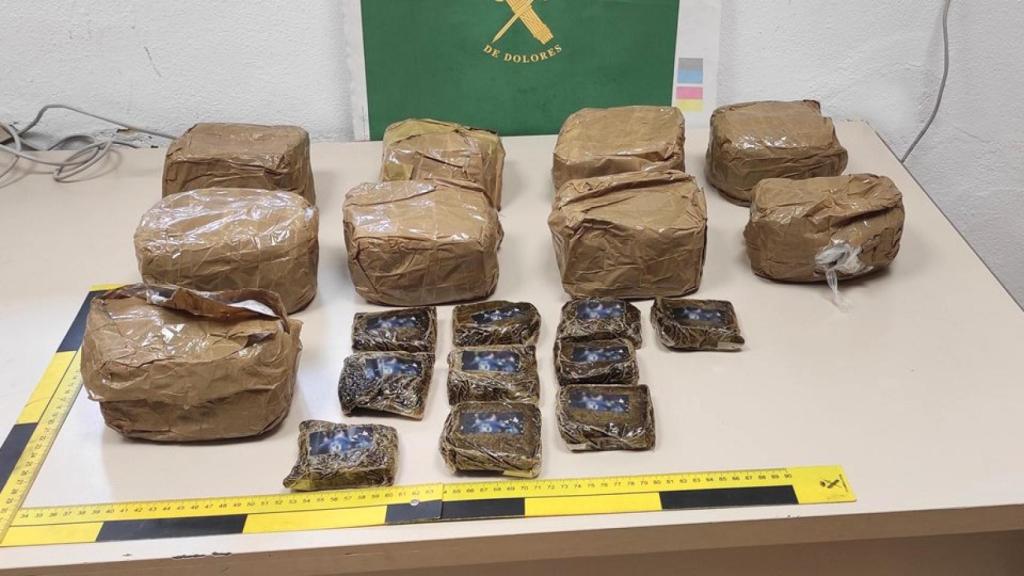 La droga presente en el interior del vehículo.