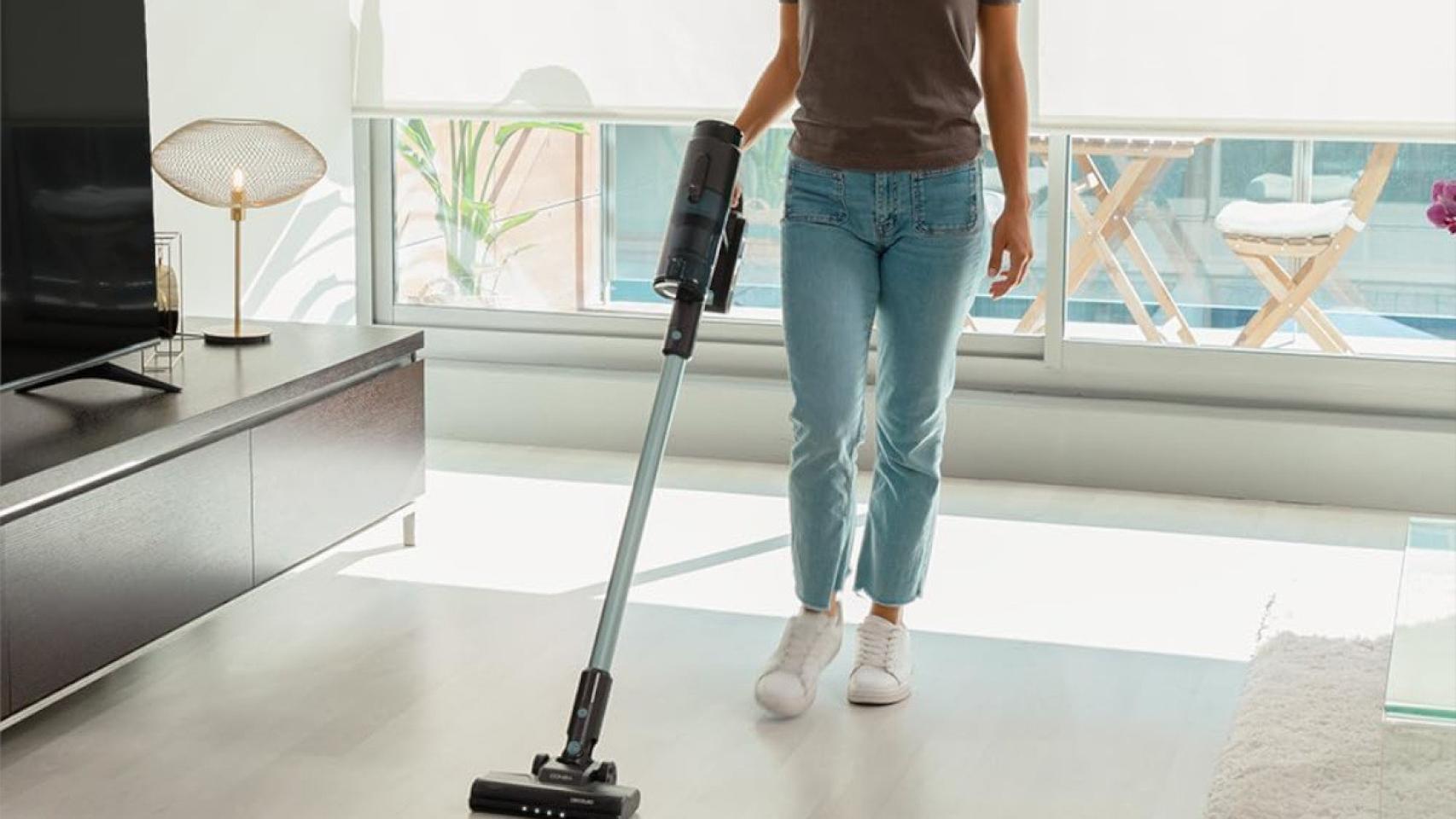 Este aspirador 3 en 1 de Cecotec dejará tu casa impoluta: ¡aprovecha ahora que está rebajado un 26%!