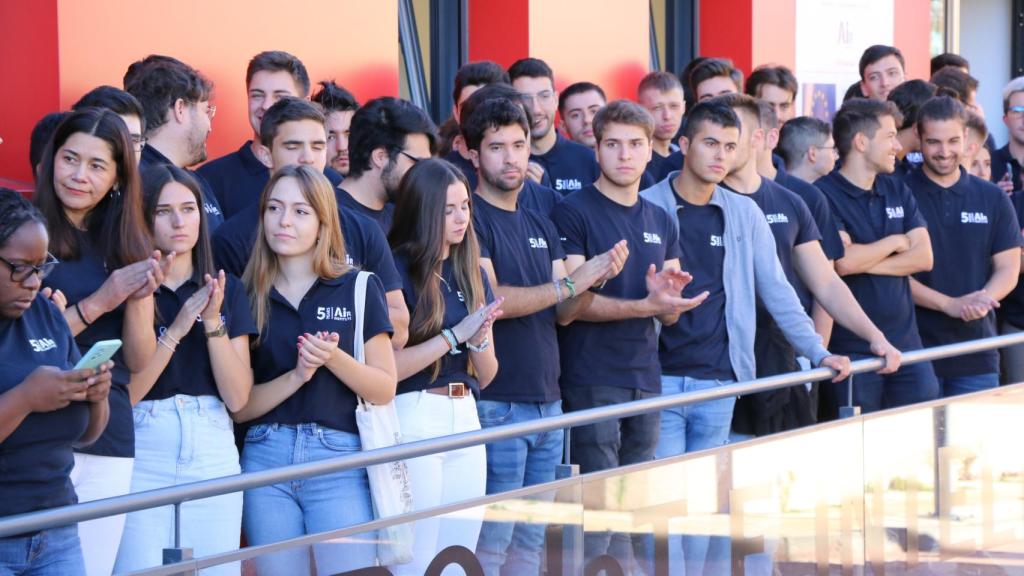 El nuevo Centro de Internet de las Cosas e Inteligencia Artificial acoge ya a más de 60 jóvenes investigadores