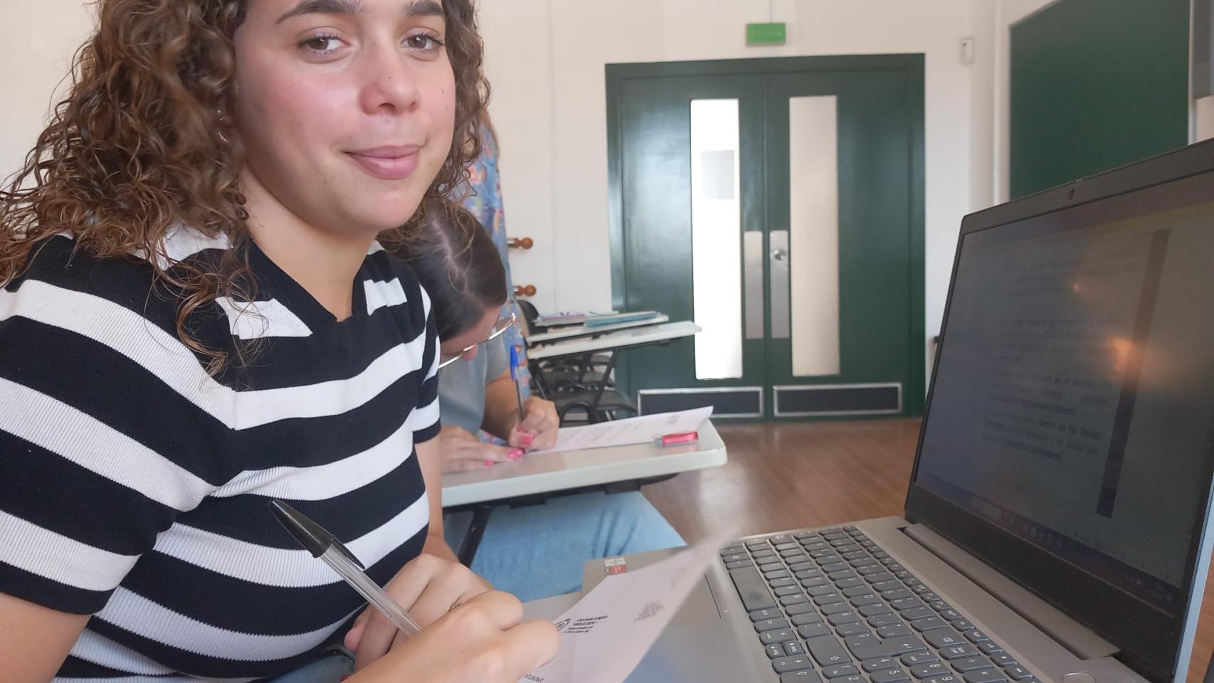 Raquel, en una imagen cedida durante una jornada lectiva en su universidad.