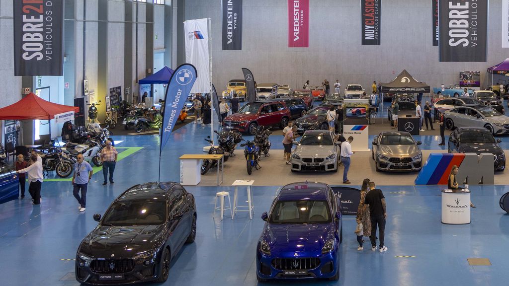 Salamanca acoge el Festival del Motor y Neumático con exhibiciones de vehículos clásicos y modernos, y pruebas de habilidad y destreza en pista.