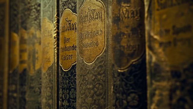 Colección de libros clásicos.