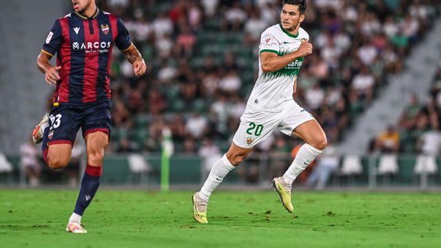 El Elche se aleja de la parte alta de la clasificación.