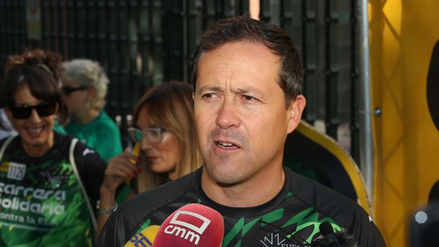 Carlos Velázquez, este domingo ante los medios de comunicación en Toledo