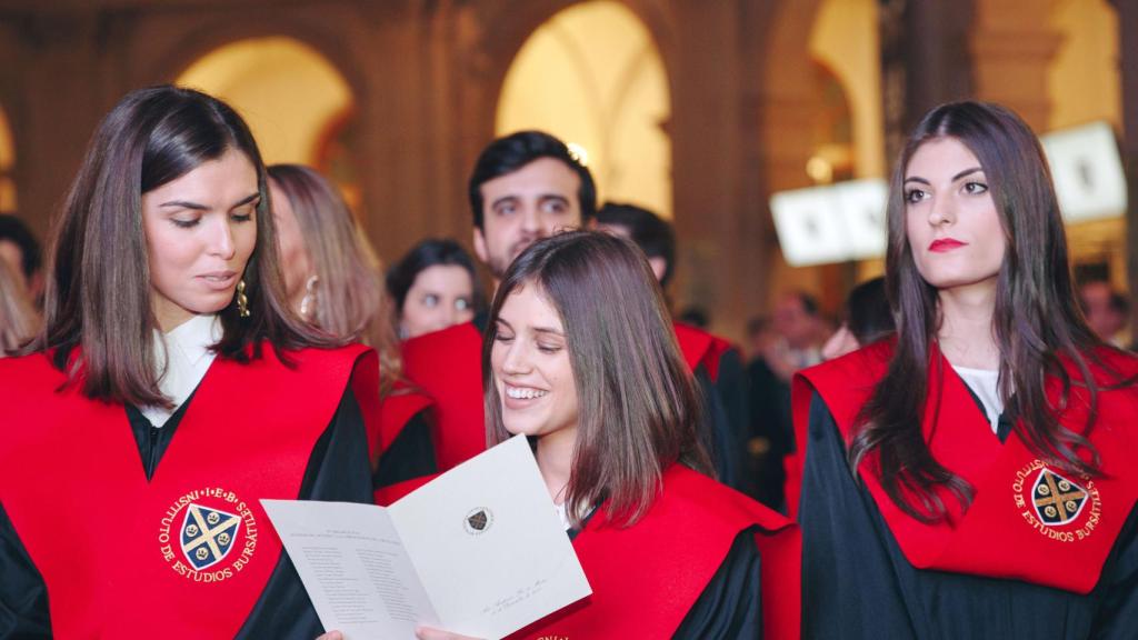 Graduación de los alumnos de IEB.