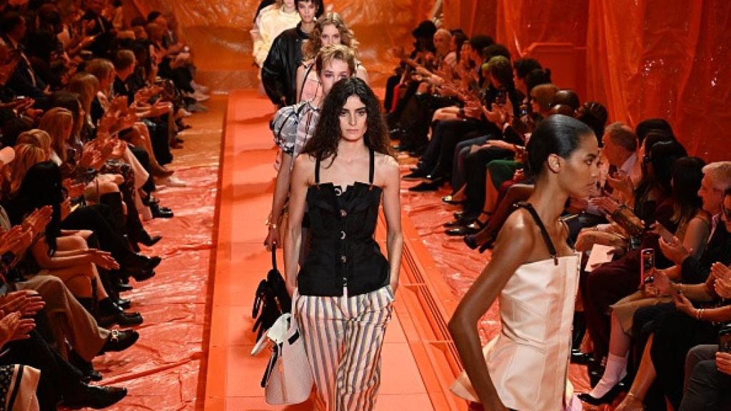 Detalle del desfile primavera/verano 2024.