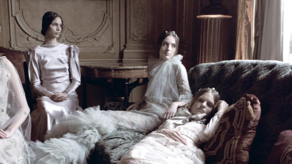 Una de las obras de Deborah Turbeville, fotógrafa.
