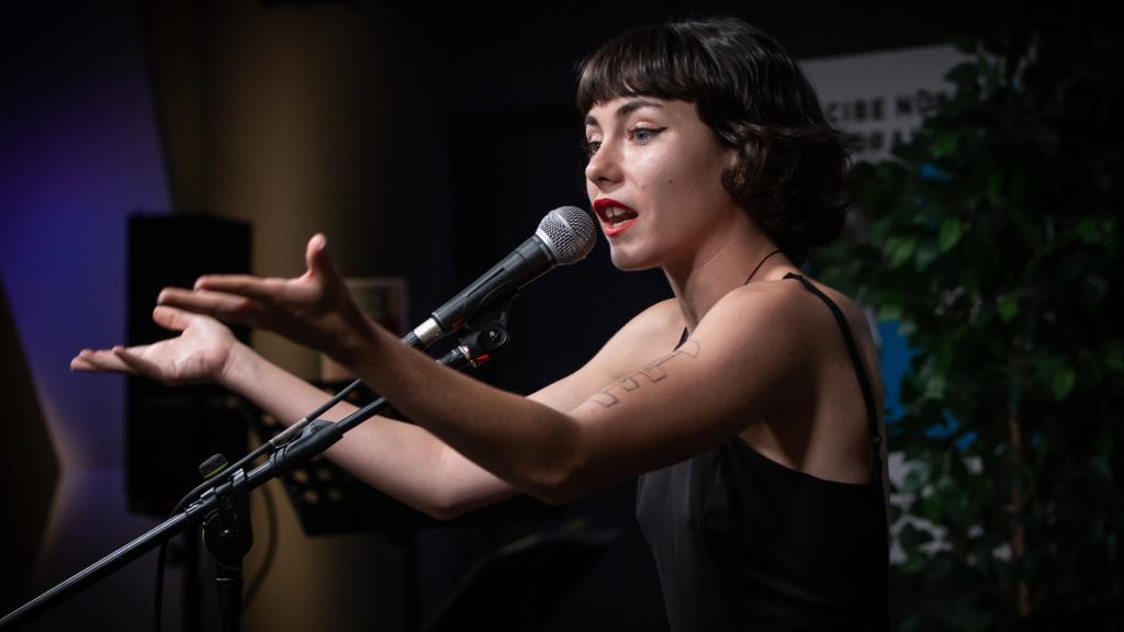 Elsa Moreno durante su actuación en la final del Premio #LdeLírica, el pasado sábado en Ámbito Cultural de Callao, en Madrid.