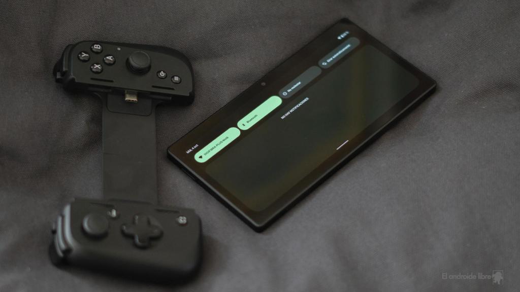 Razer Edge con la cortina de notificaciones de Android