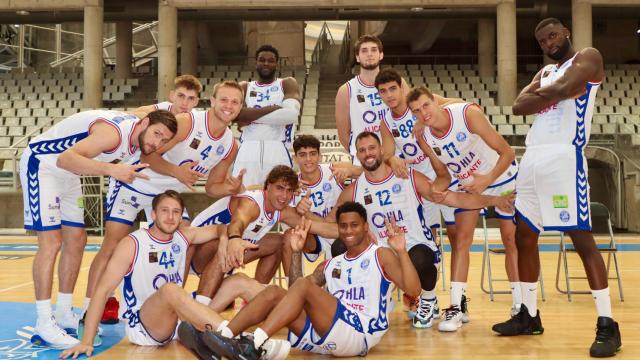 El equipo cuenta con en una plantilla rejuvenecida.