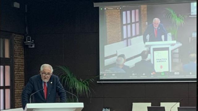 El presidente del TC, Cándido Conde-Pumpido, durante la nauguración de V Congreso Internacional de la Unión Iberoamericana de Universidades y Cortes Supremas./ TC