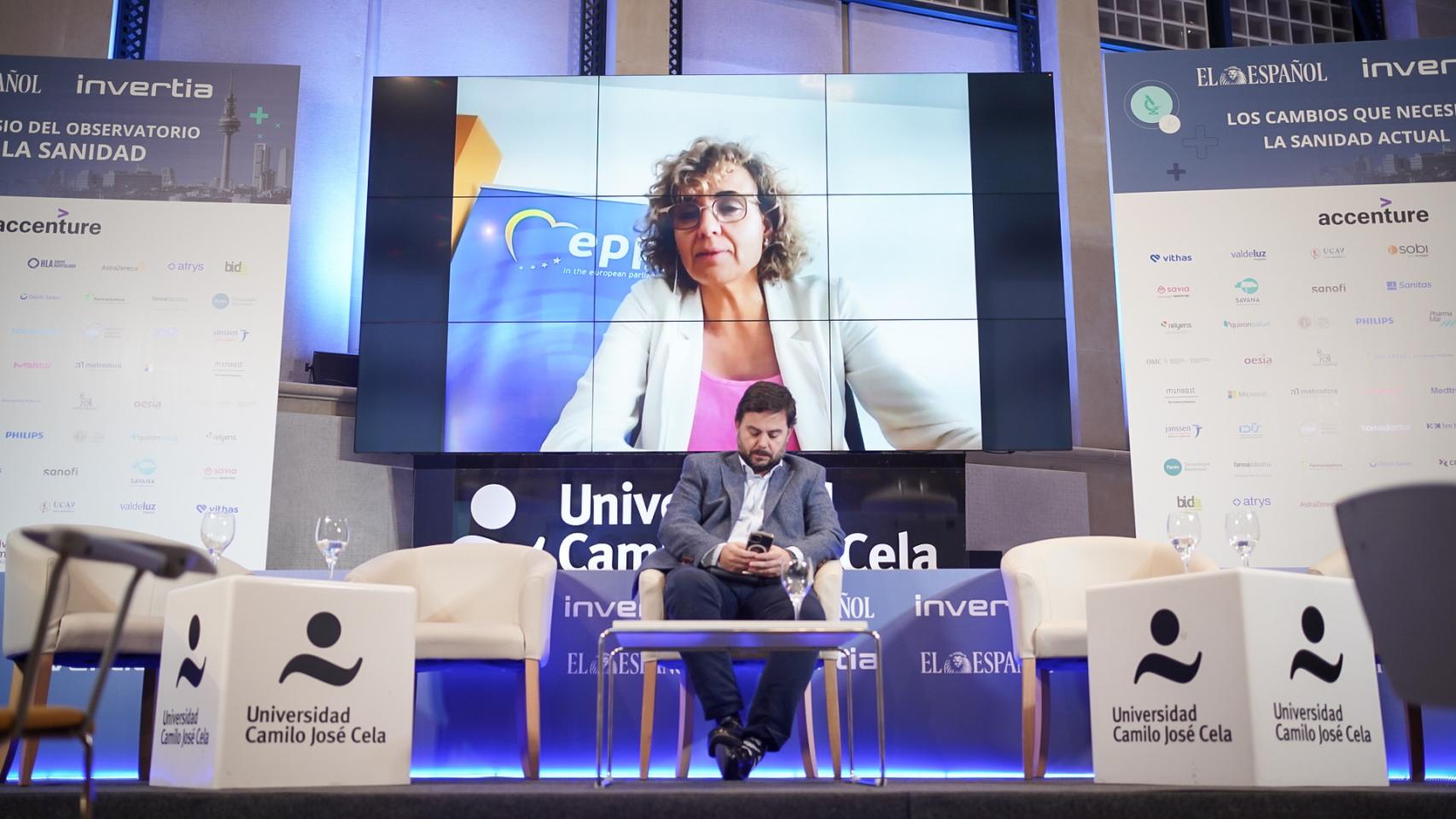 Dolors Montserrat, portavoz del PP en el Parlamento Europeo y presidenta de la Comisión de Peticiones, en la tercera jornada del IV Observatorio de la Sanidad 'Los cambios que necesita la sanidad actual'.