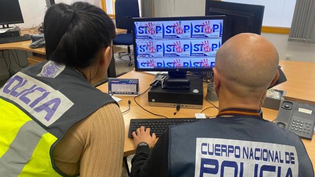 Agentes de la Policía.