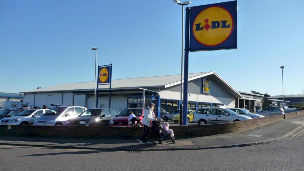 Fachada Lidl.
