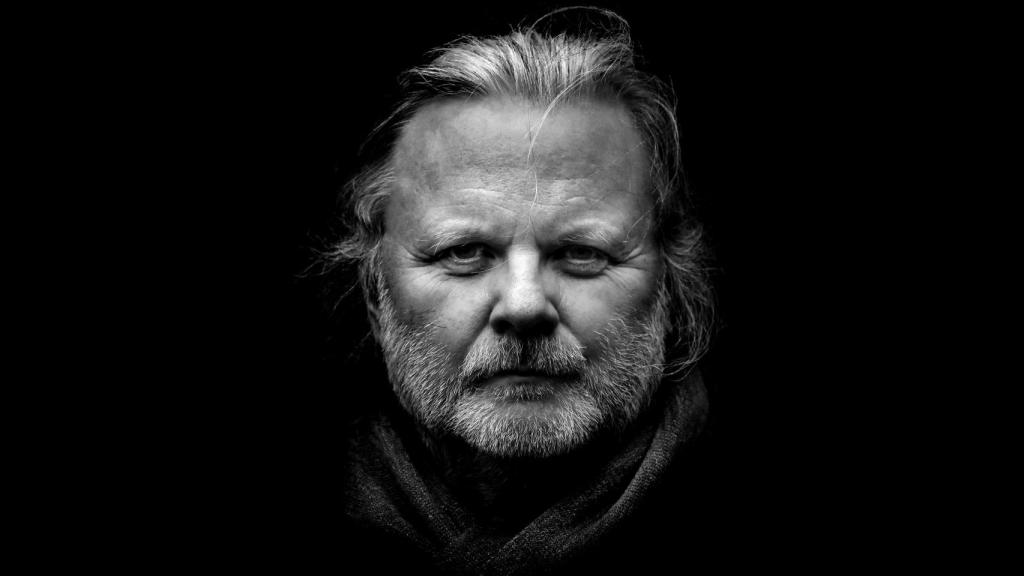 Jon Fosse, Premio Nobel de Literatura 2023. Foto: Tom A. Kolstad / Det Norske Samlaget, CC BY-SA 4.0, vía Store norske leksikon