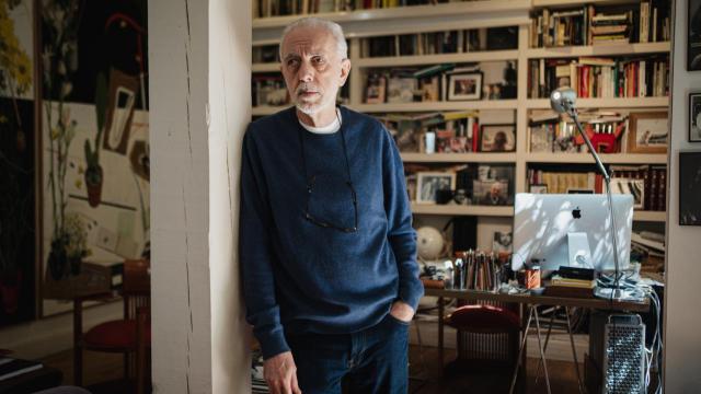 Fernando Trueba en su casa de Madrid. Foto: Laura Mateo