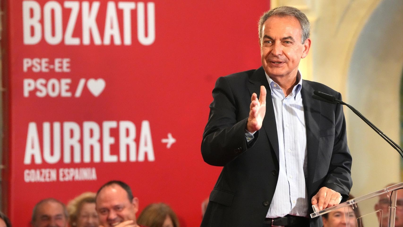 El expresidente José Luis Rodríguez Zapatero, durante un mitin del PSOE celebrado el pasado a 17 de julio en San Sebastián.
