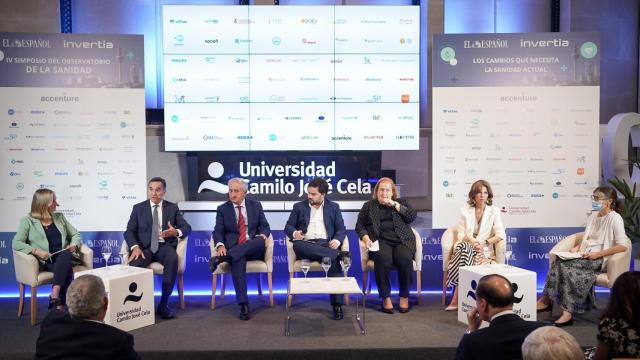 Imagen de la mesa redonda 'Conclusiones', en la cuarta jornada del IV Observatorio de la Sanidad 'Los cambios que necesita la sanidad actual'.